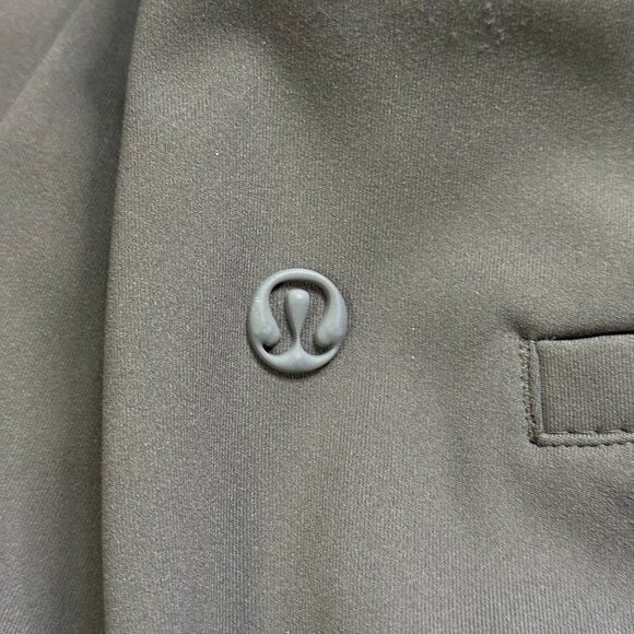 Lululemon Women's Tapered-Leg Mid-Rise Pant 7/8 Length - Grey - Picture 6 of 10